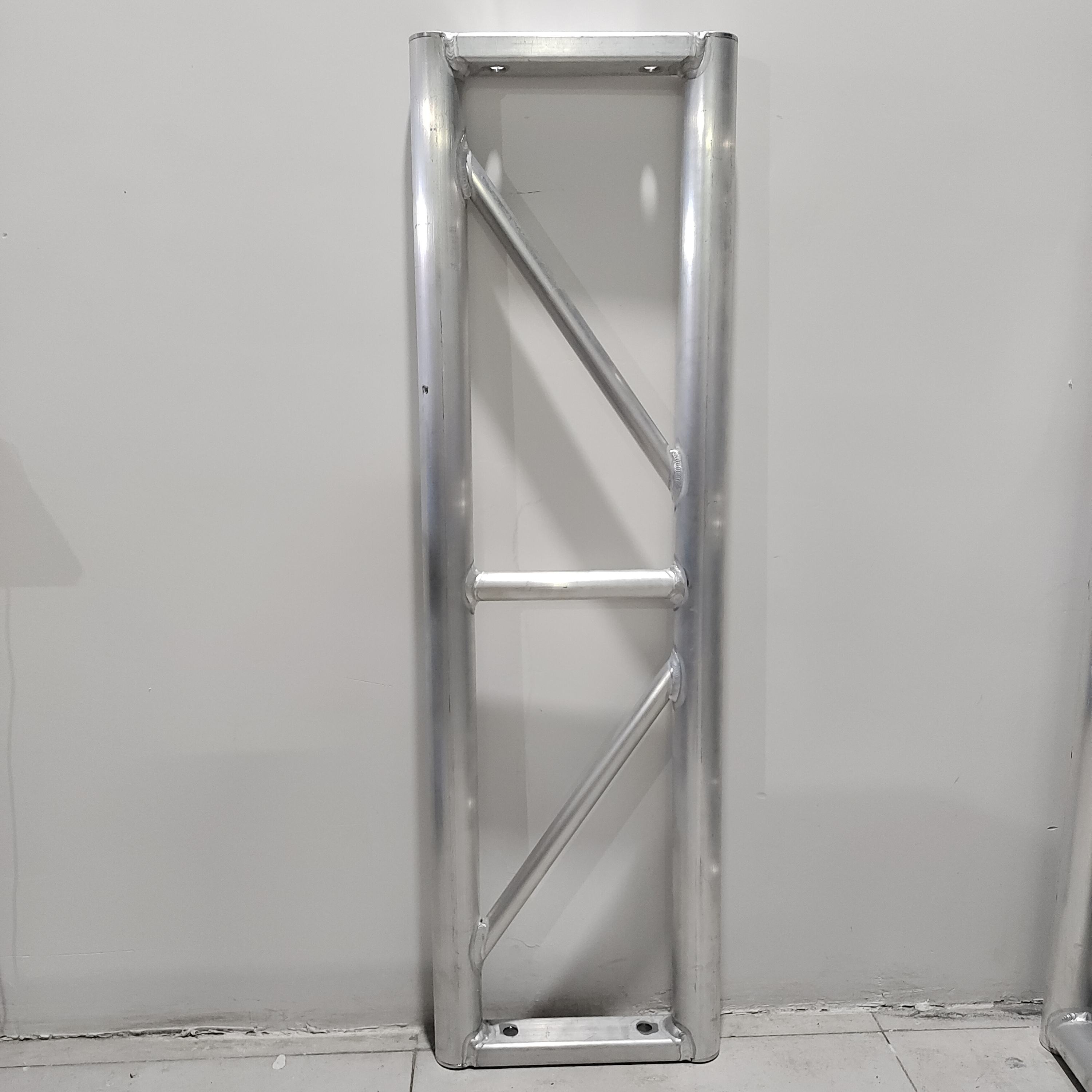 perno plano truss.jpg