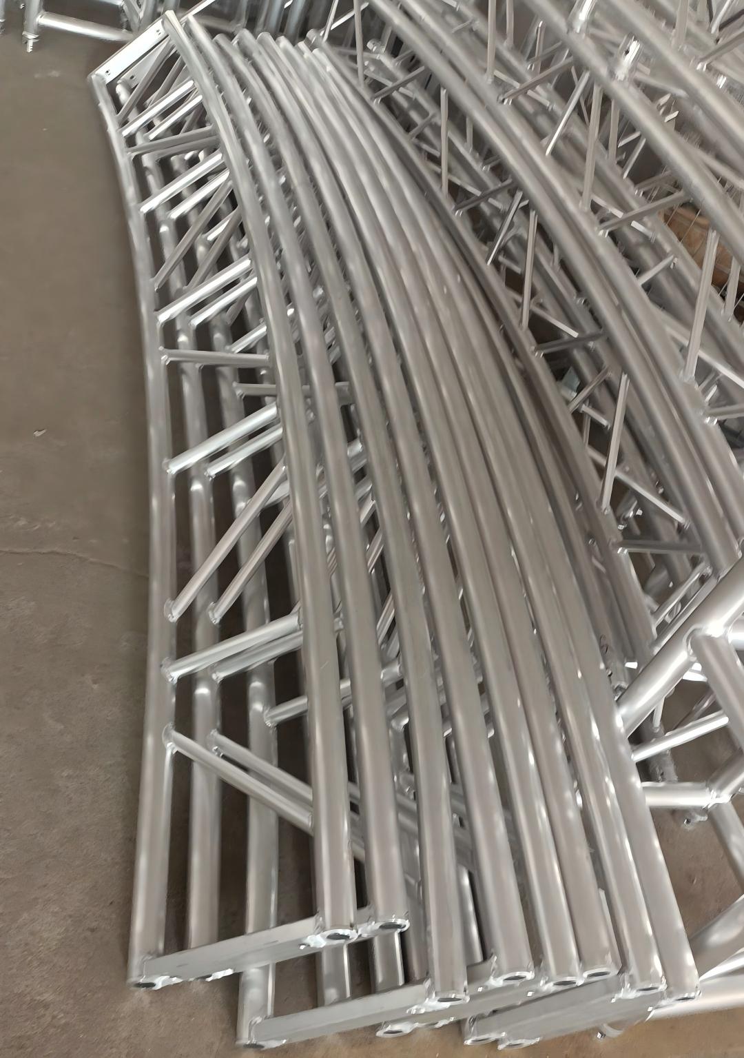 truss de perno de aluminio curvo.jpg