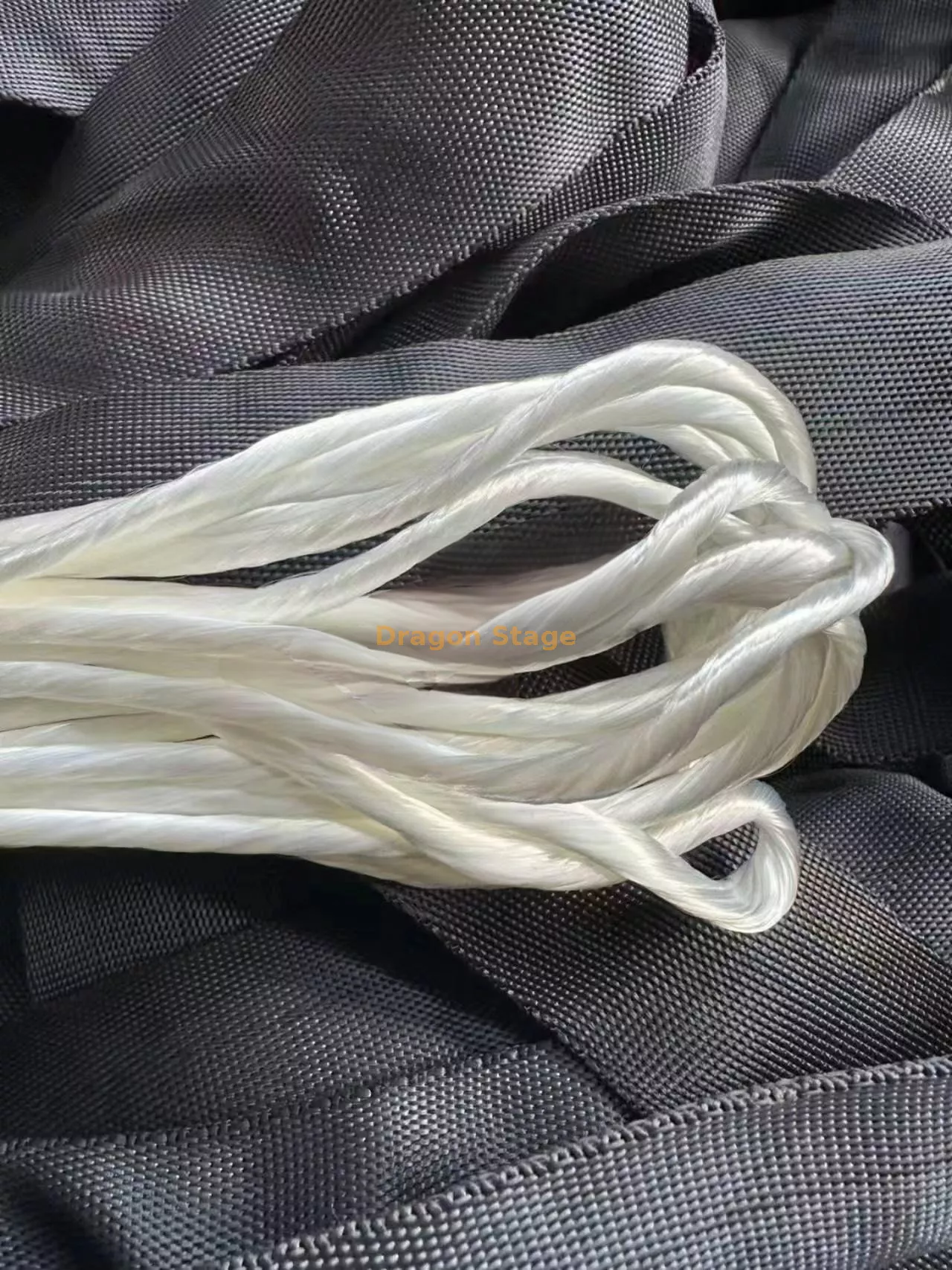 Eslinga redonda de poli&eacute;ster con llave negra 2T 3T3.webp