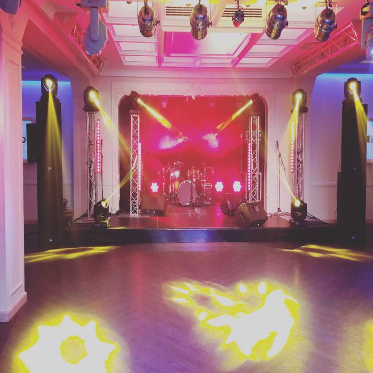 dj 6 pies Truss Tower.jpg