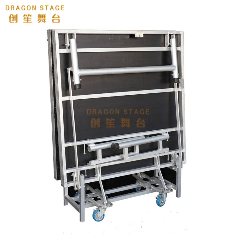 Escenario plegable 6x8.jpg