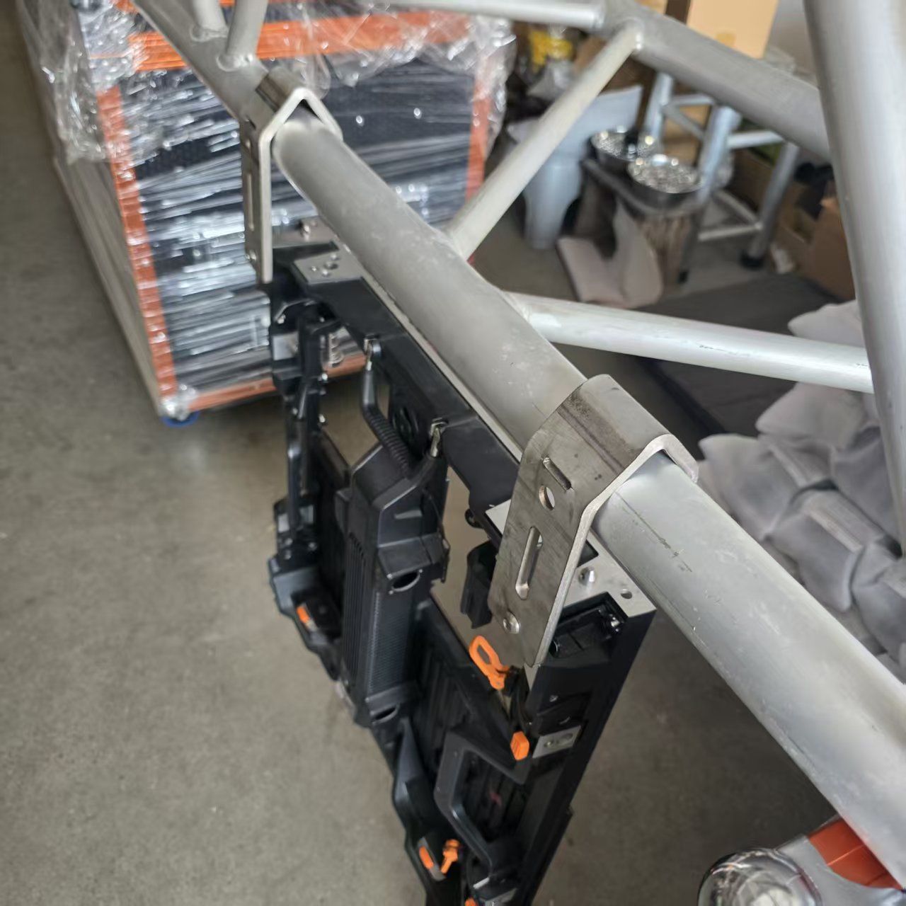 gancho colgante LED de aluminio.jpg
