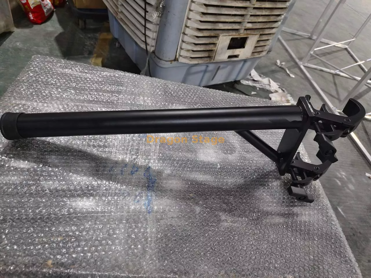 Brazo de pluma de plataforma r&aacute;pida de 60 cm2.webp