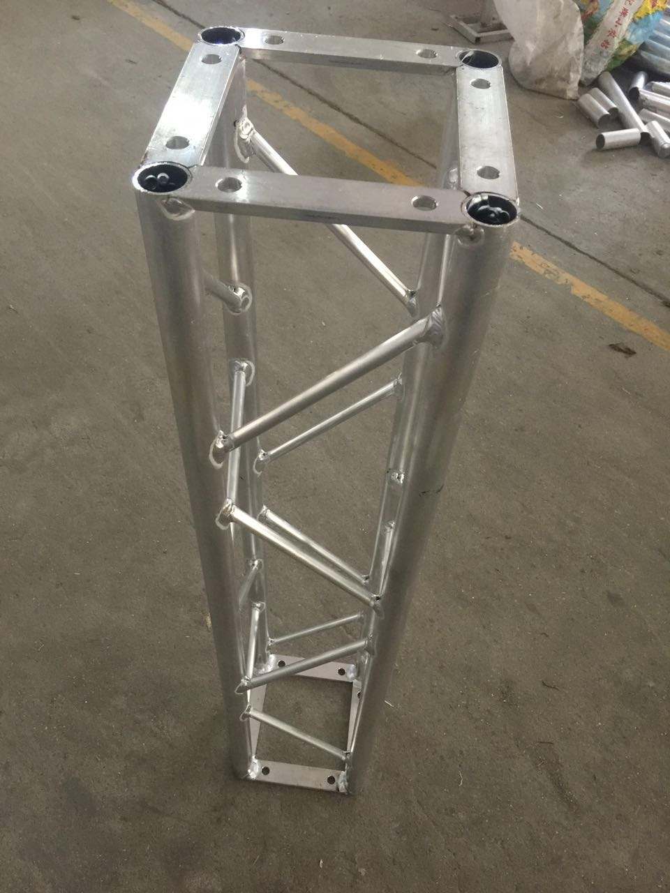 Extensi&oacute;n de armaz&oacute;n con pernos de 8x8.jpg